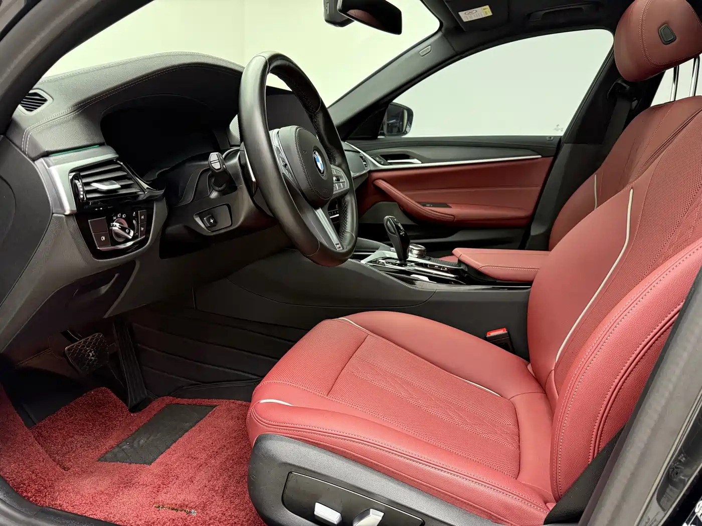 BMW 5 Series 2023 Facelift 530Li Leading M Sport Package фото 13