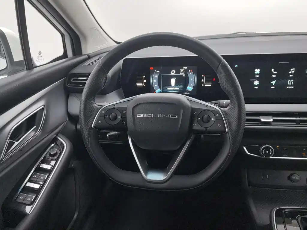 BAIC Beijing U5 PLUS 2021 2021 1.5L CVT Luxury Edition