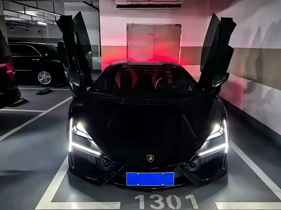 Lamborghini Revuelto 2025 2023 6.5L PHEV Standard