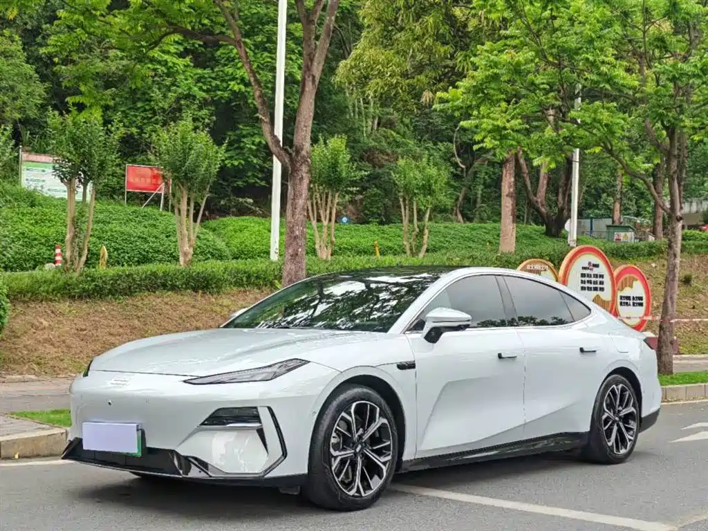 Geely Galaxy Galaxy E8 2025 700km Long Voyage Smart Drive Edition