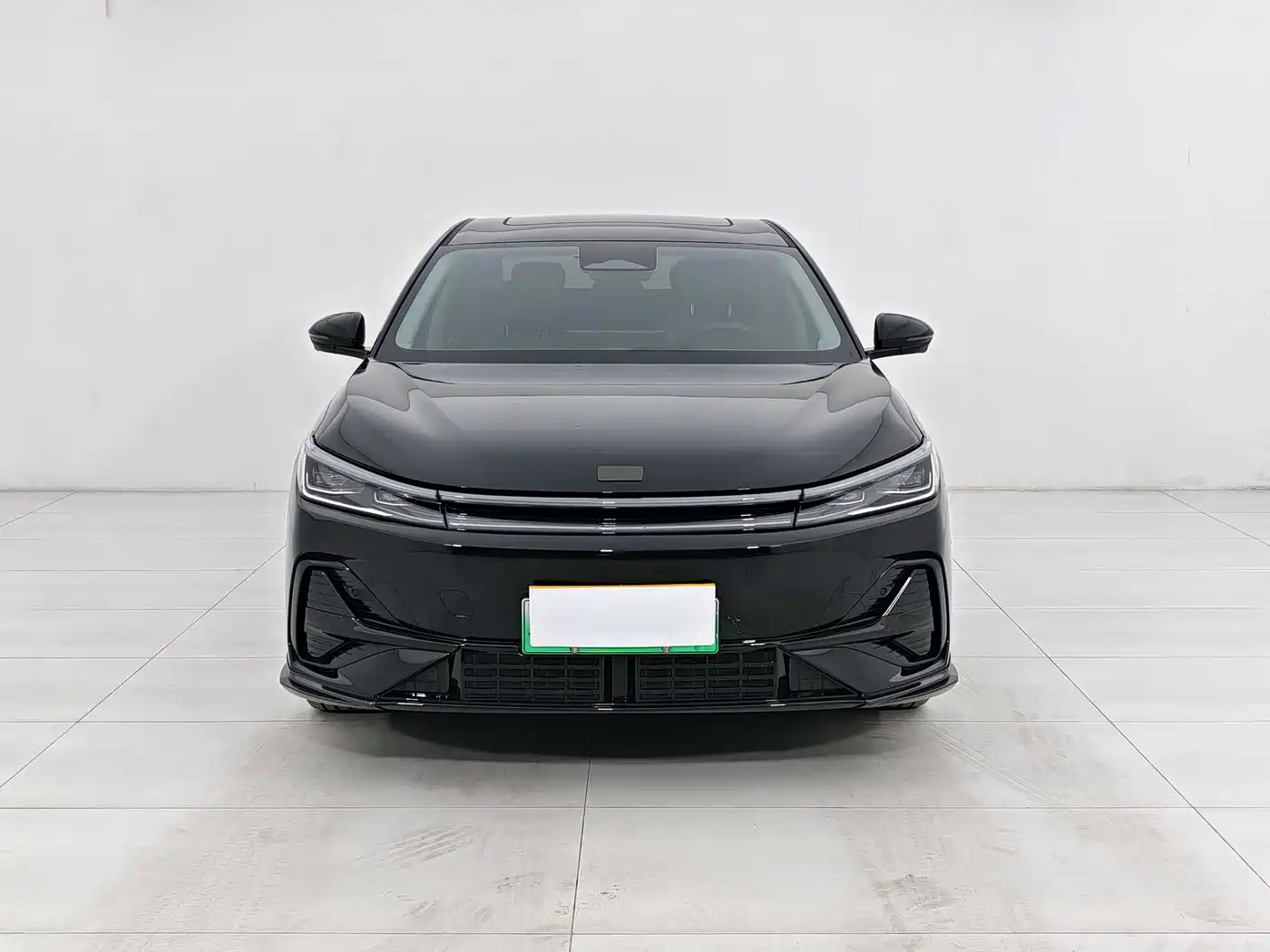 Geely Galaxy Galaxy A7 2025 EM-i 150km Explorer+ Edition фото 2