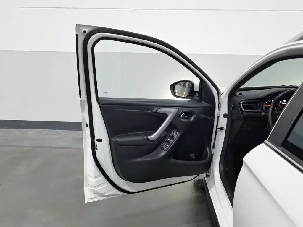 Citroën C3-XR 2016 2015 1.6L Manual Pioneer