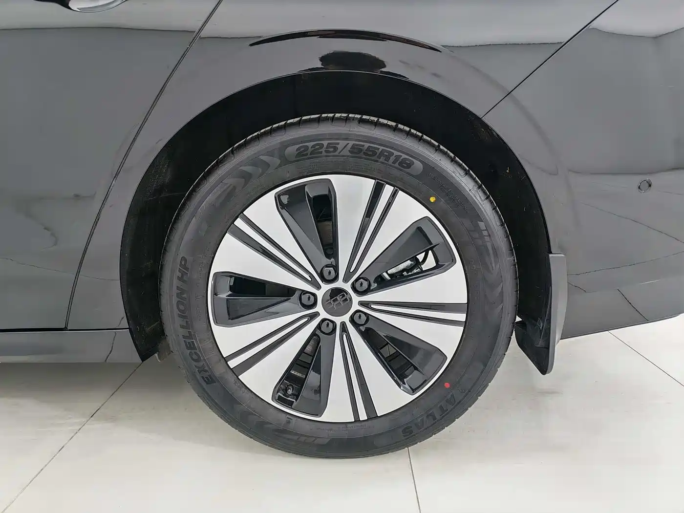 Geely Galaxy Galaxy A7 2025 EM-i 150km Explorer+ Edition фото 12