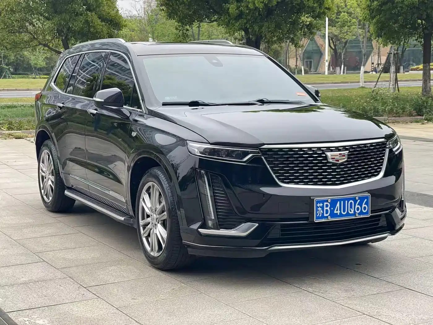 CADILLAC XT6
