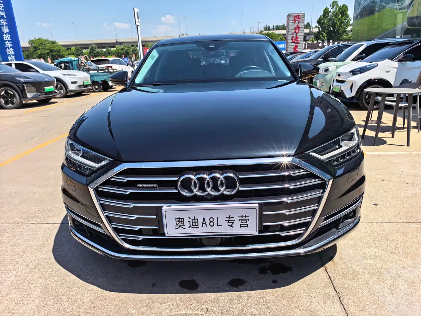 Audi A8 2022 A8L 55 TFSI quattro Luxury Collector's Edition фото 2