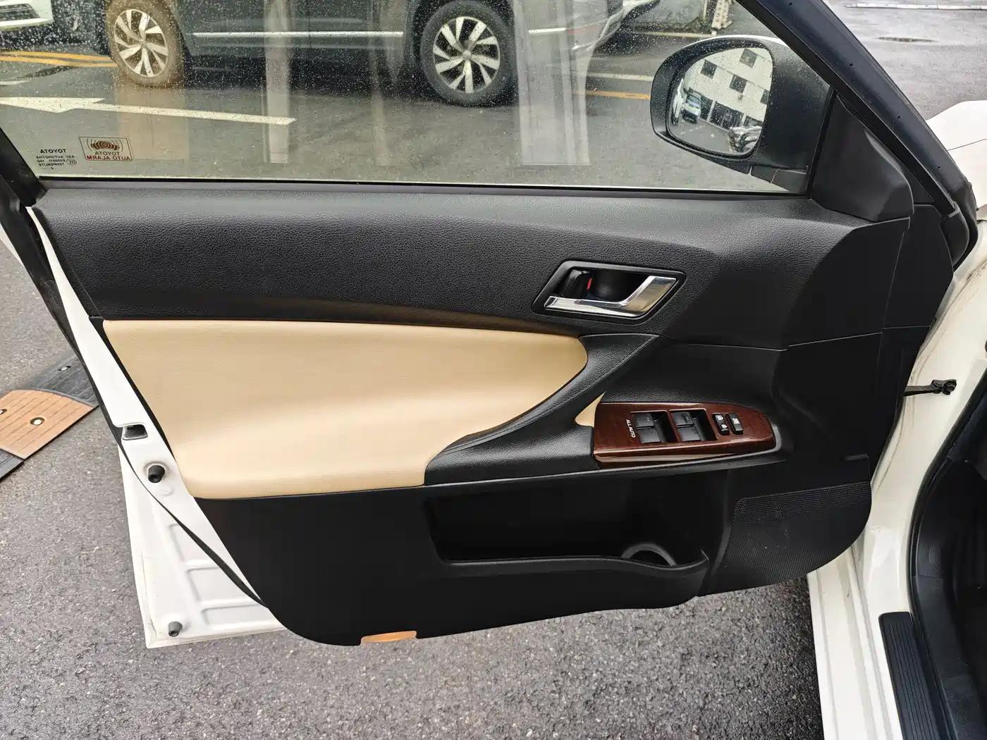 Toyota Reiz 2013 2.5S Elite Edition фото 12