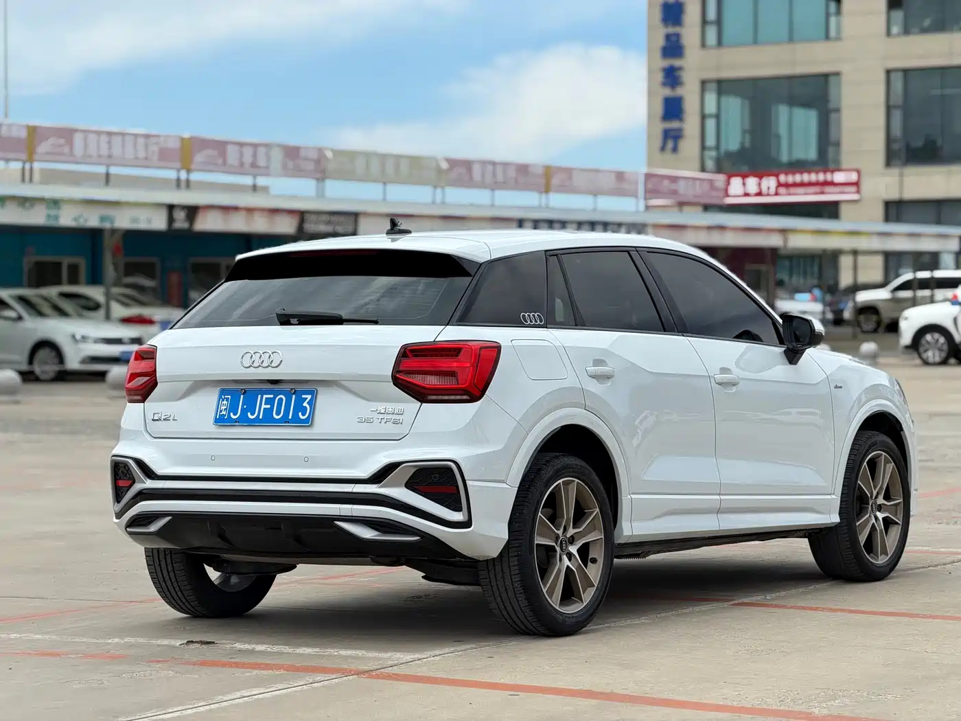 Audi Q2L 2022 35 TFSI Fashion Dynamic фото 6