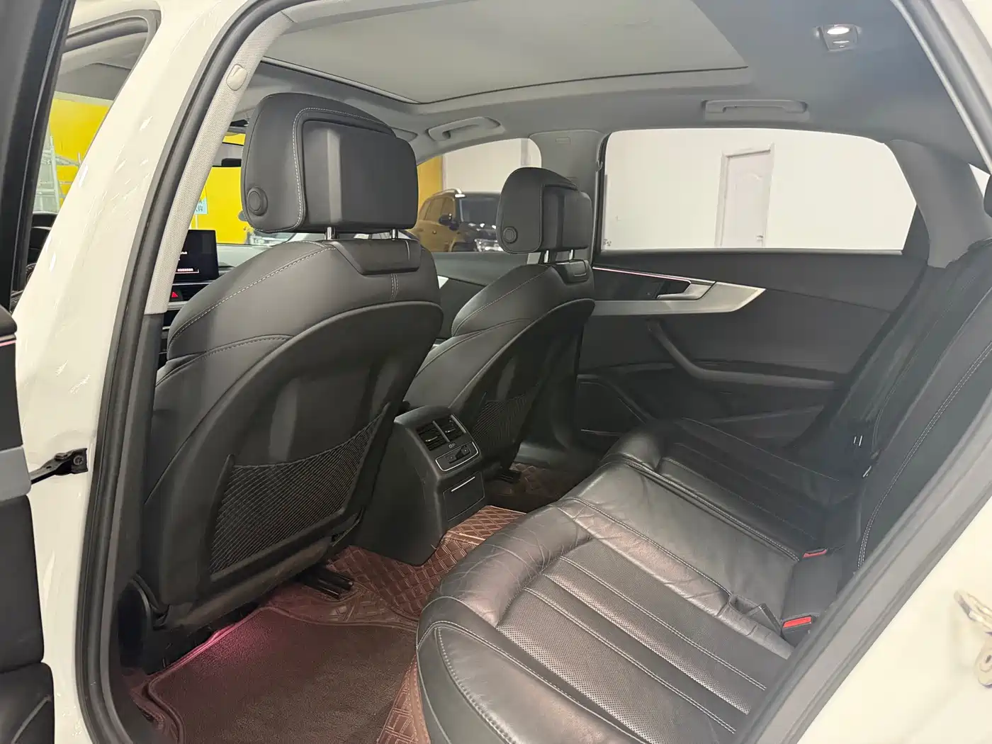 Audi A4L 2020 40 TFSI quattro Luxury Dynamic фото 6