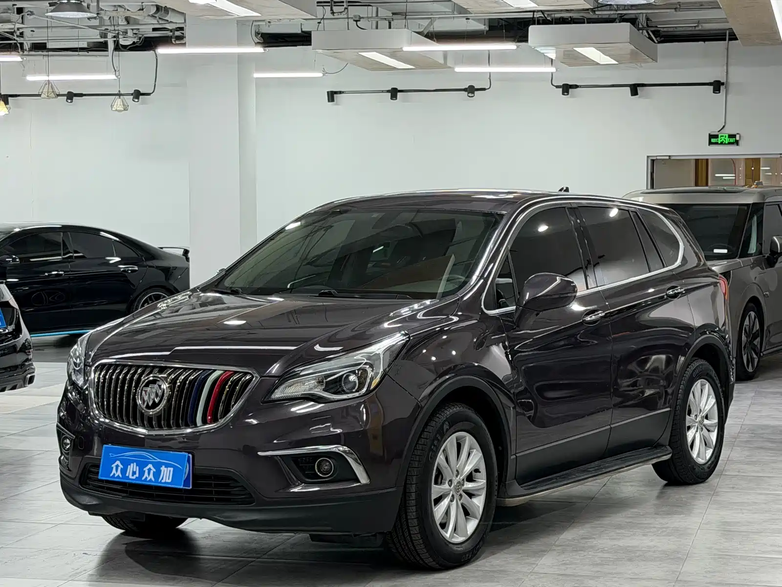 Фото 1 - Buick Envision Plus