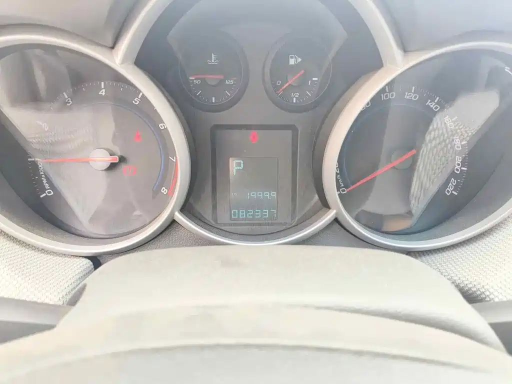 Фото 4 - Chevrolet Cruze