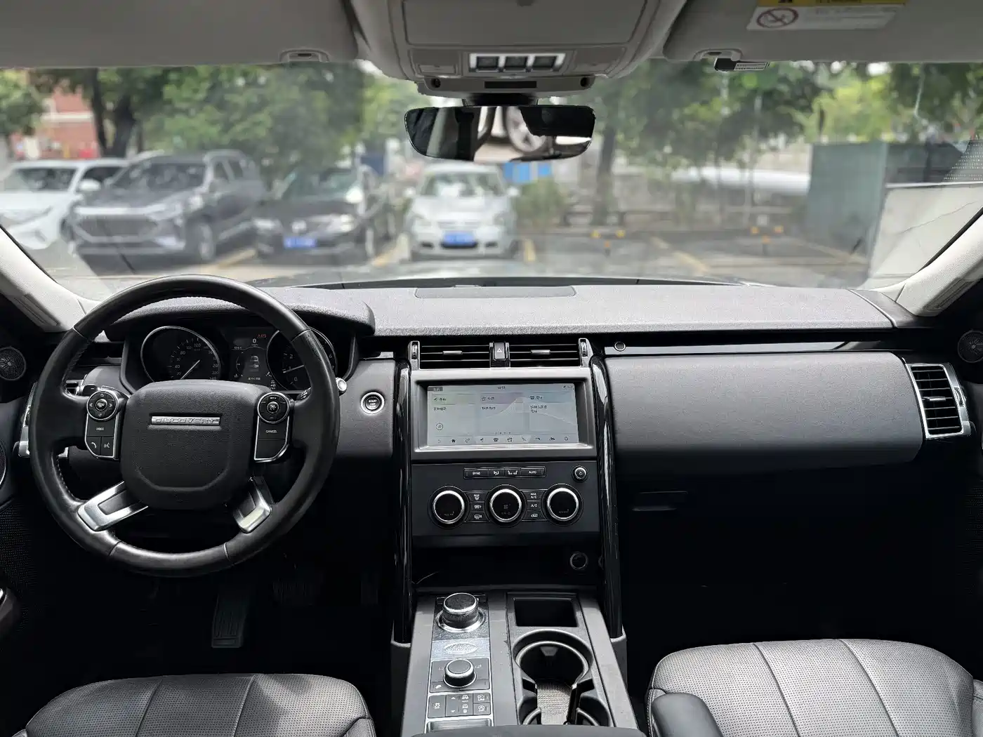 صورة 11 - Land Rover Discovery