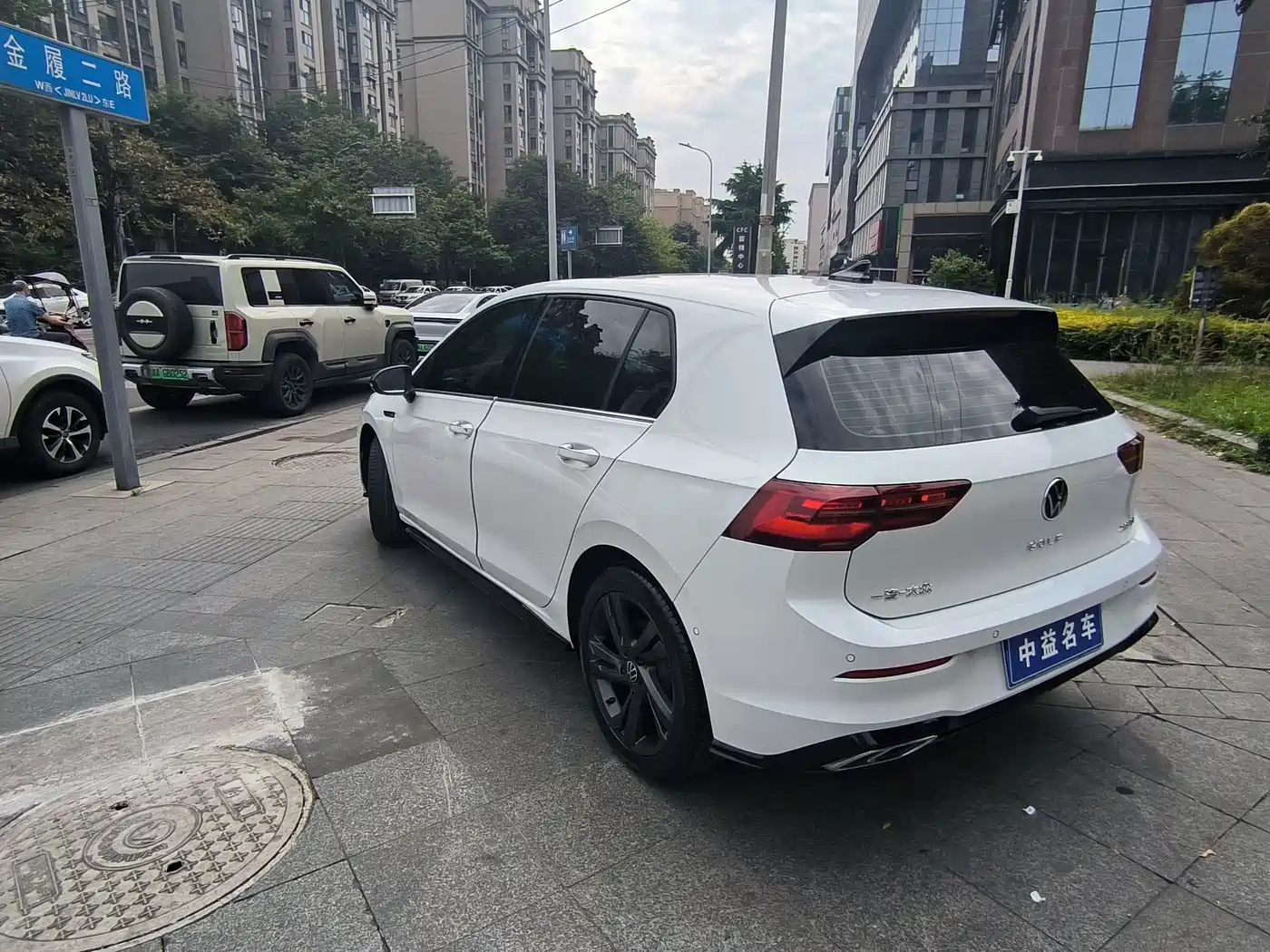 Volkswagen Golf 2023 280TSI DSG R-Line Lite фото 5