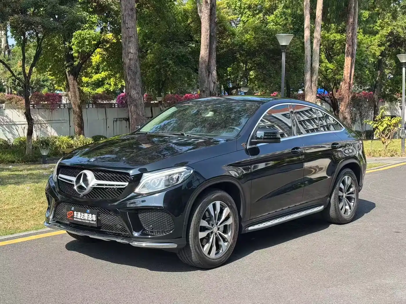 Mercedes-Benz GLE Coupe 2015 GLE 400 4MATIC Coupe SUV
