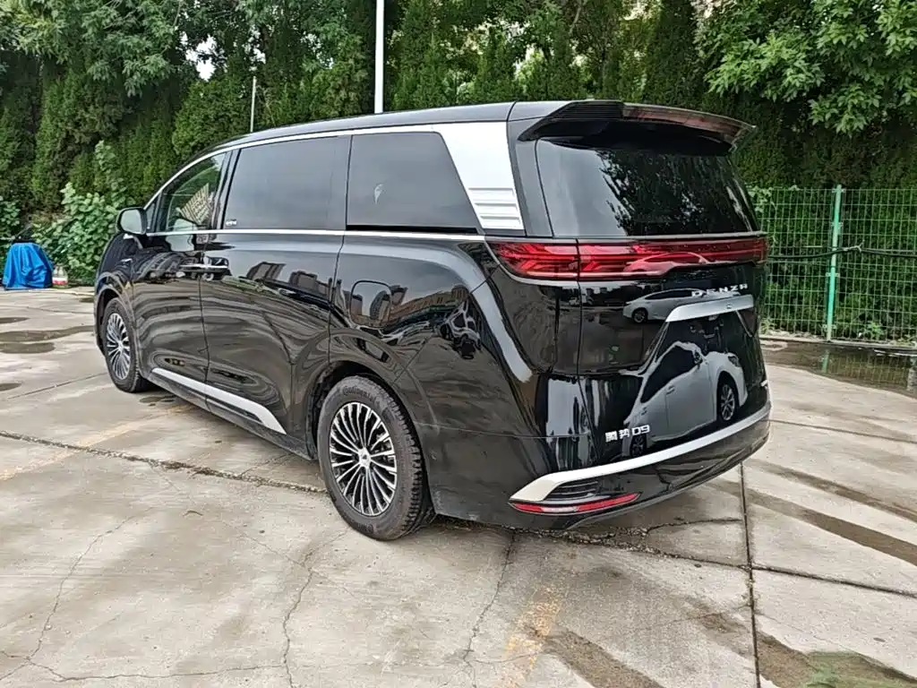 Denza D9 2026 2025 Model DM-i Smart Drive Edition 1020 AWD Flagship