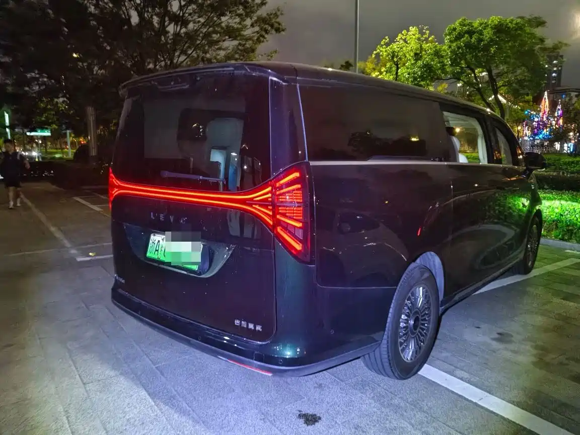 Geely Galaxy Yizhen L380 2025 2024 140kWh 6-Seater AWD Ultra