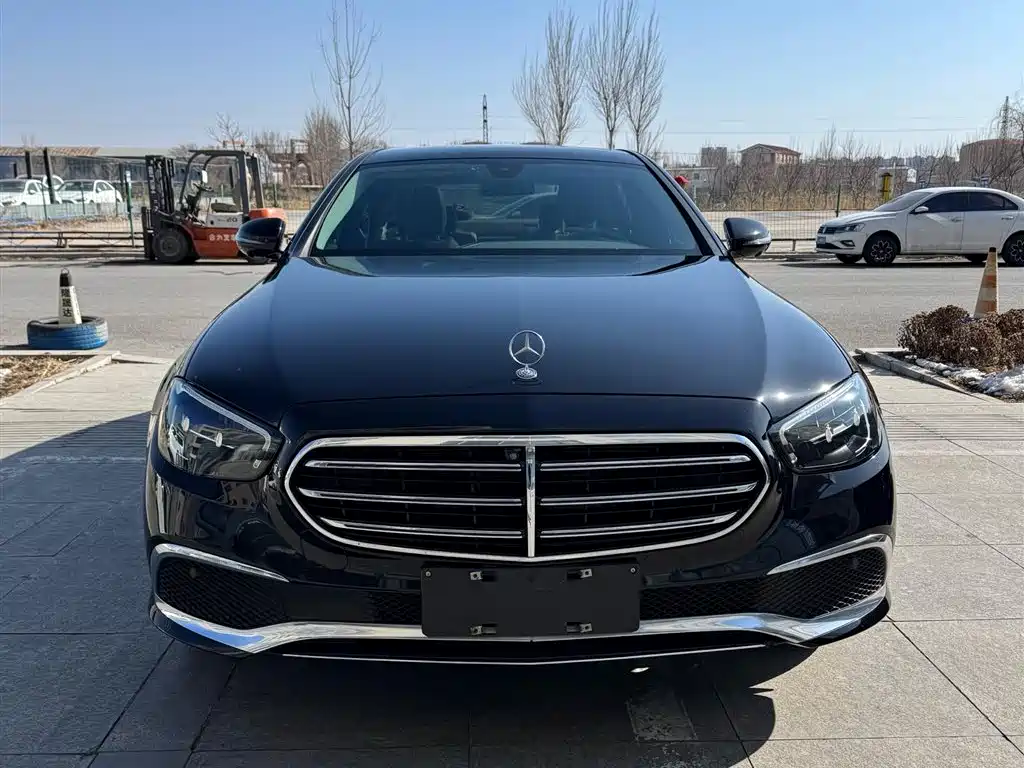 Mercedes-Benz E-Class 2021 E 300 L Fashion фото 2