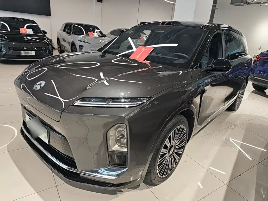 2026 NIO ES8