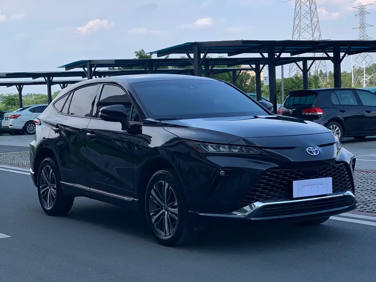 Toyota Venza 2023 2.0L CVT FWD Luxury фото 2