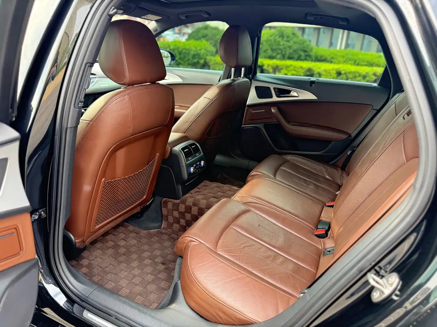 Audi A6L 2018 30th Anniversary 45 TFSI quattro Sport фото 5