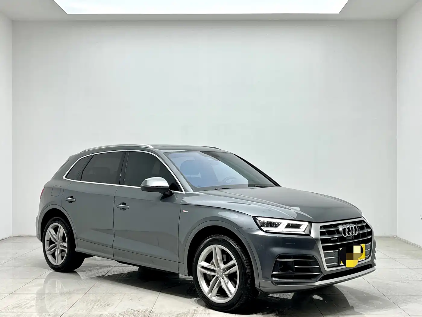 Audi Q5L 2020 Facelift 40 TFSI Honor Fashion фото 3