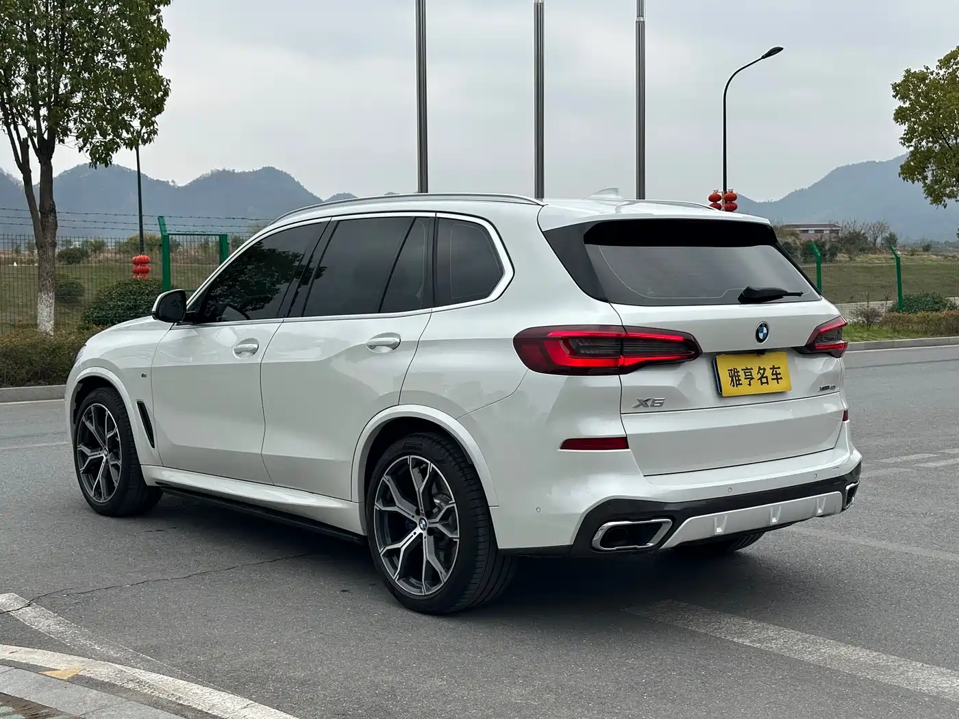 BMW X5 (Import) 2022 xDrive40i Premium M Sport Package фото 17