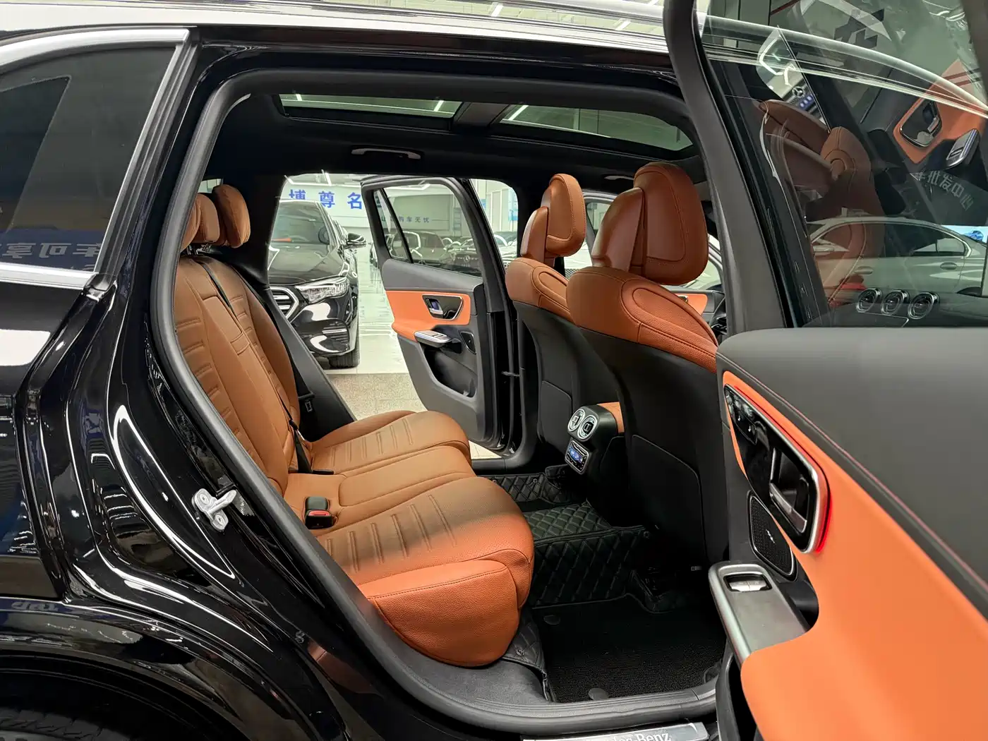 Mercedes-Benz GLC 2025 GLC 300 L 4MATIC Dynamic 5-seater фото 17