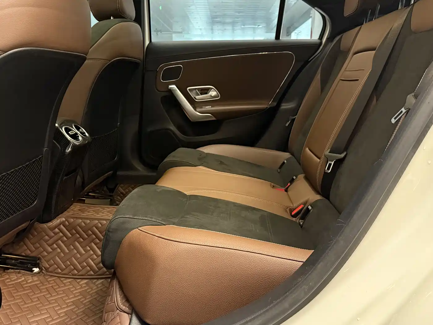Mercedes-Benz A-Class 2020 A 200 L Sport Sedan фото 9