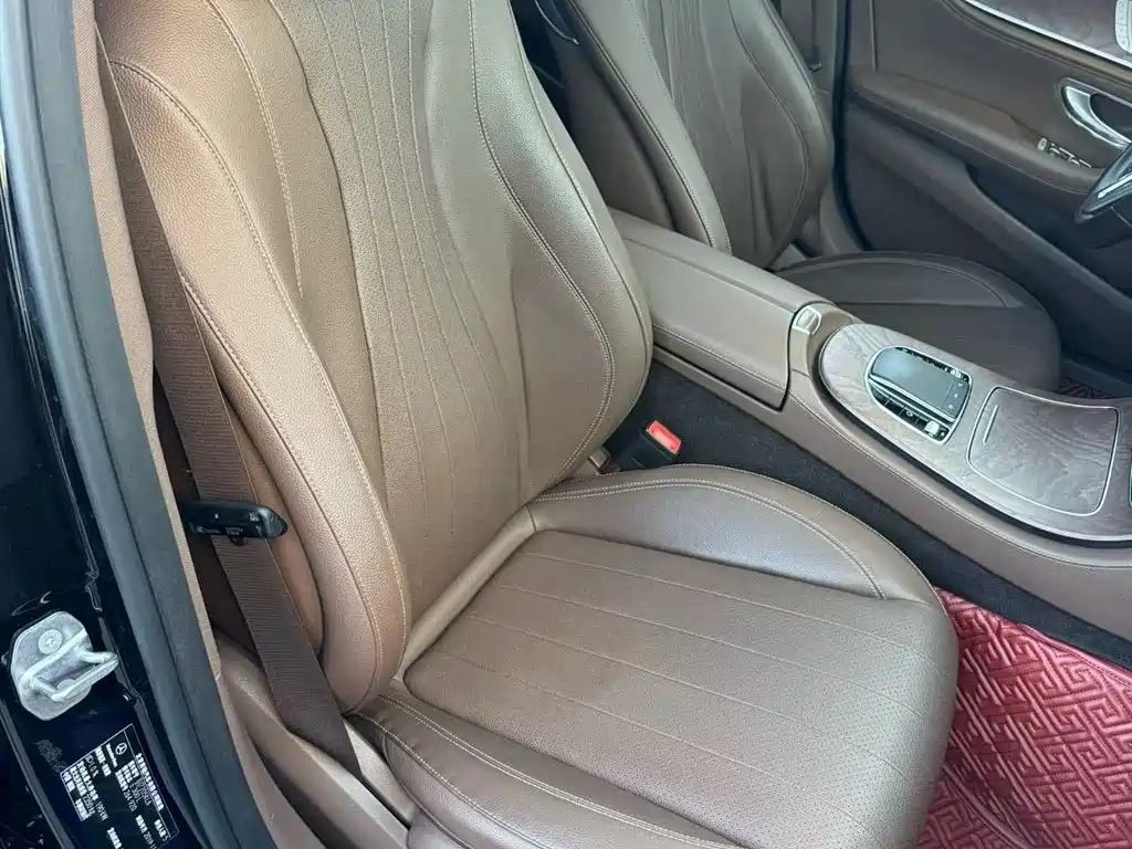 Mercedes-Benz E-Class 2019 E 300 L Fashion фото 10