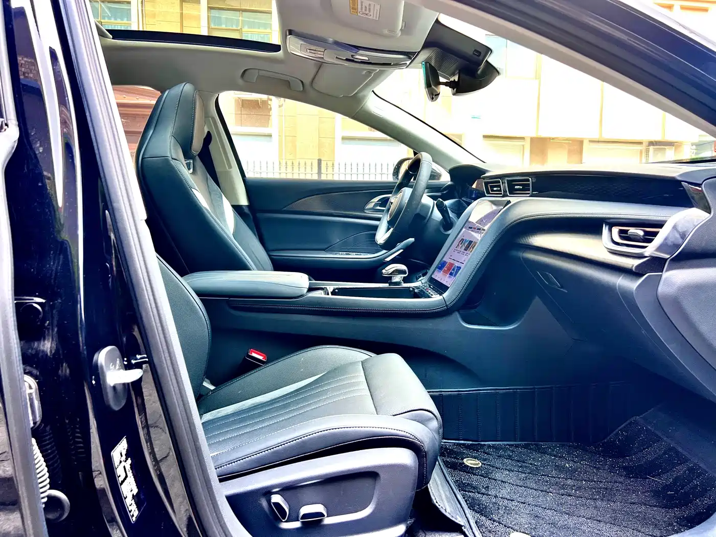Hongqi H6 2026 2025 Model 2.0T Fashion Edition