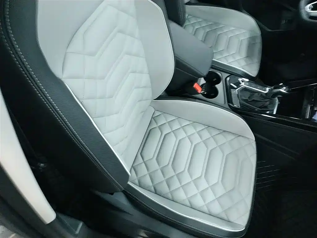 Volkswagen Tayron 2023 330TSI 2WD Luxury Plus Advanced Edition фото 25