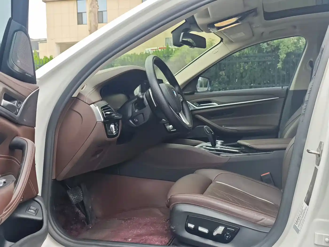 BMW 5 Series 2020 530Li Premium Luxury Package фото 6