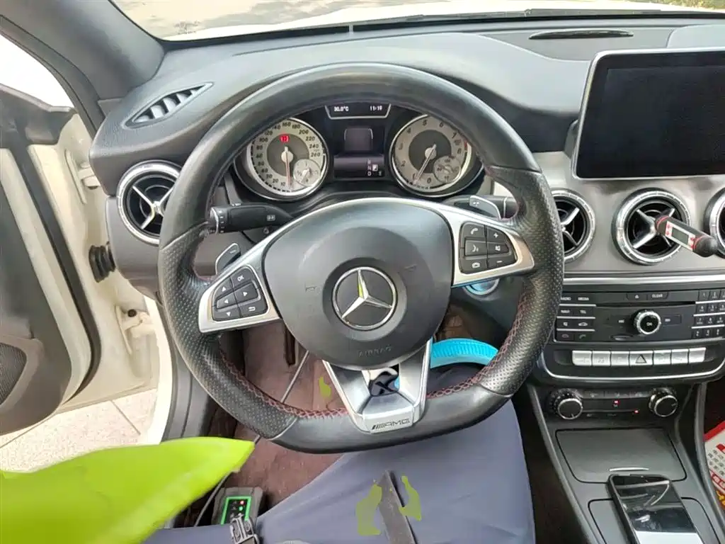 Mercedes-Benz CLA (Import) 2015 CLA 220 4MATIC фото 11