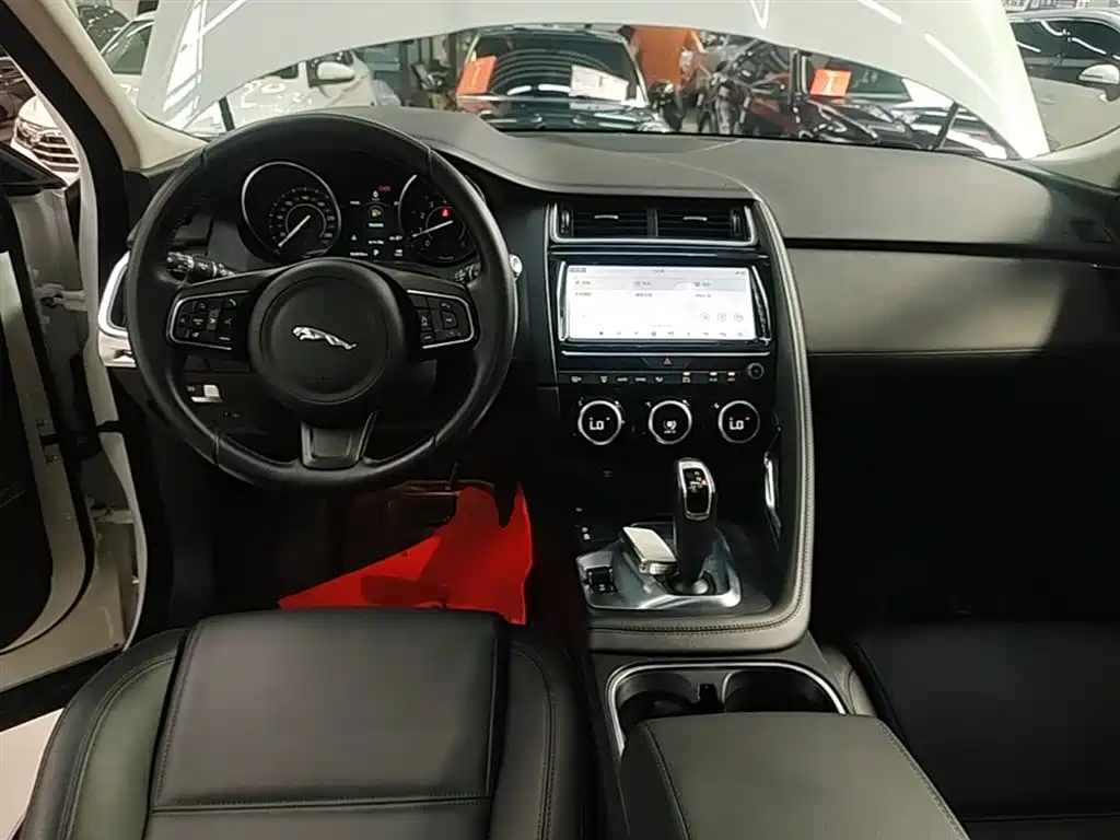 JAGUAR E-PACE