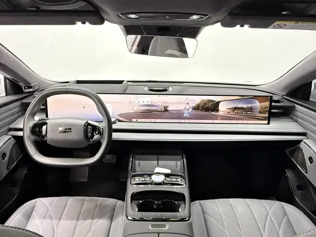2025 Geely Galaxy Galaxy E8