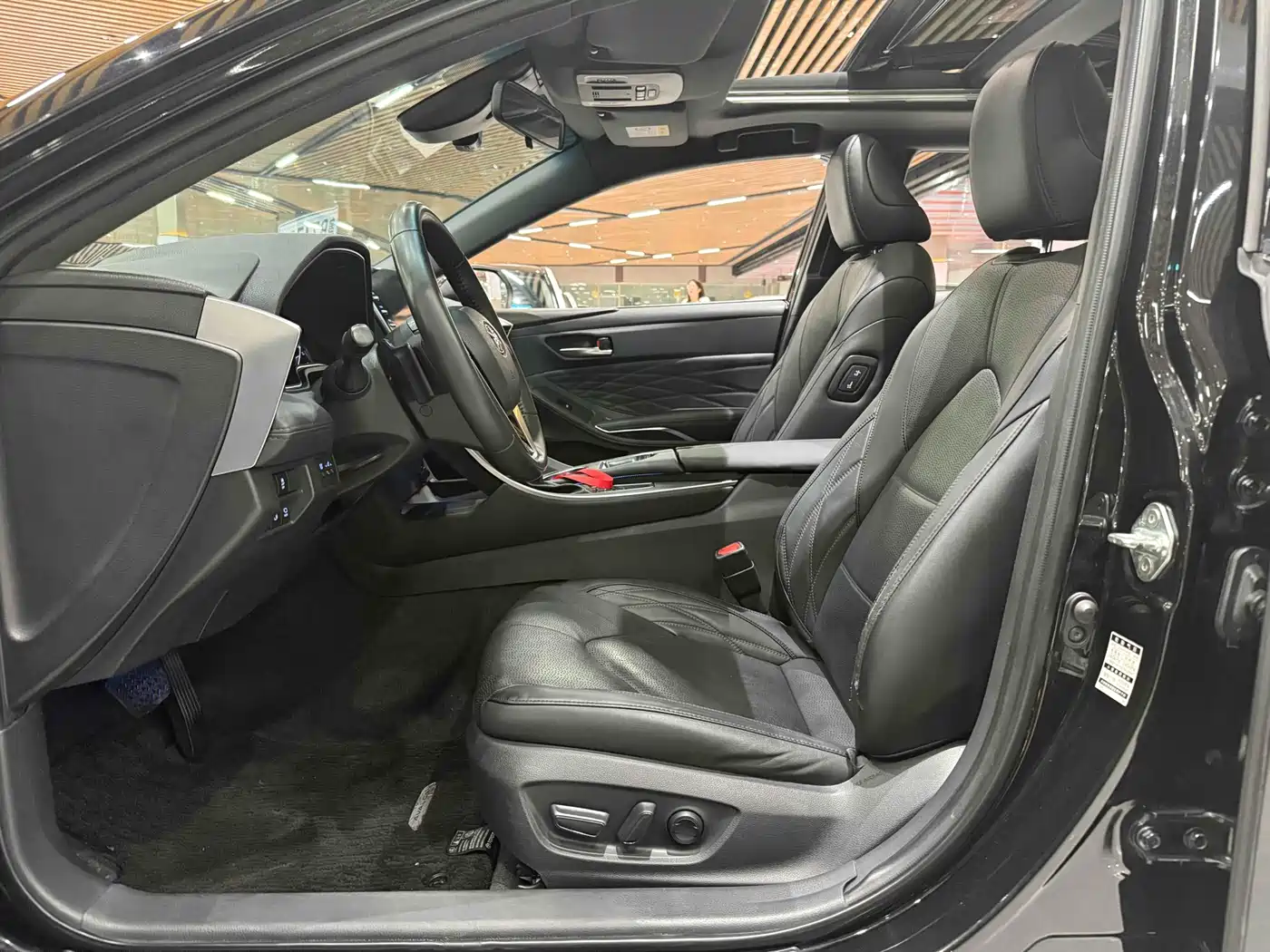 Toyota Avalon 2019 2.5L Touring Premium (China V) фото 8