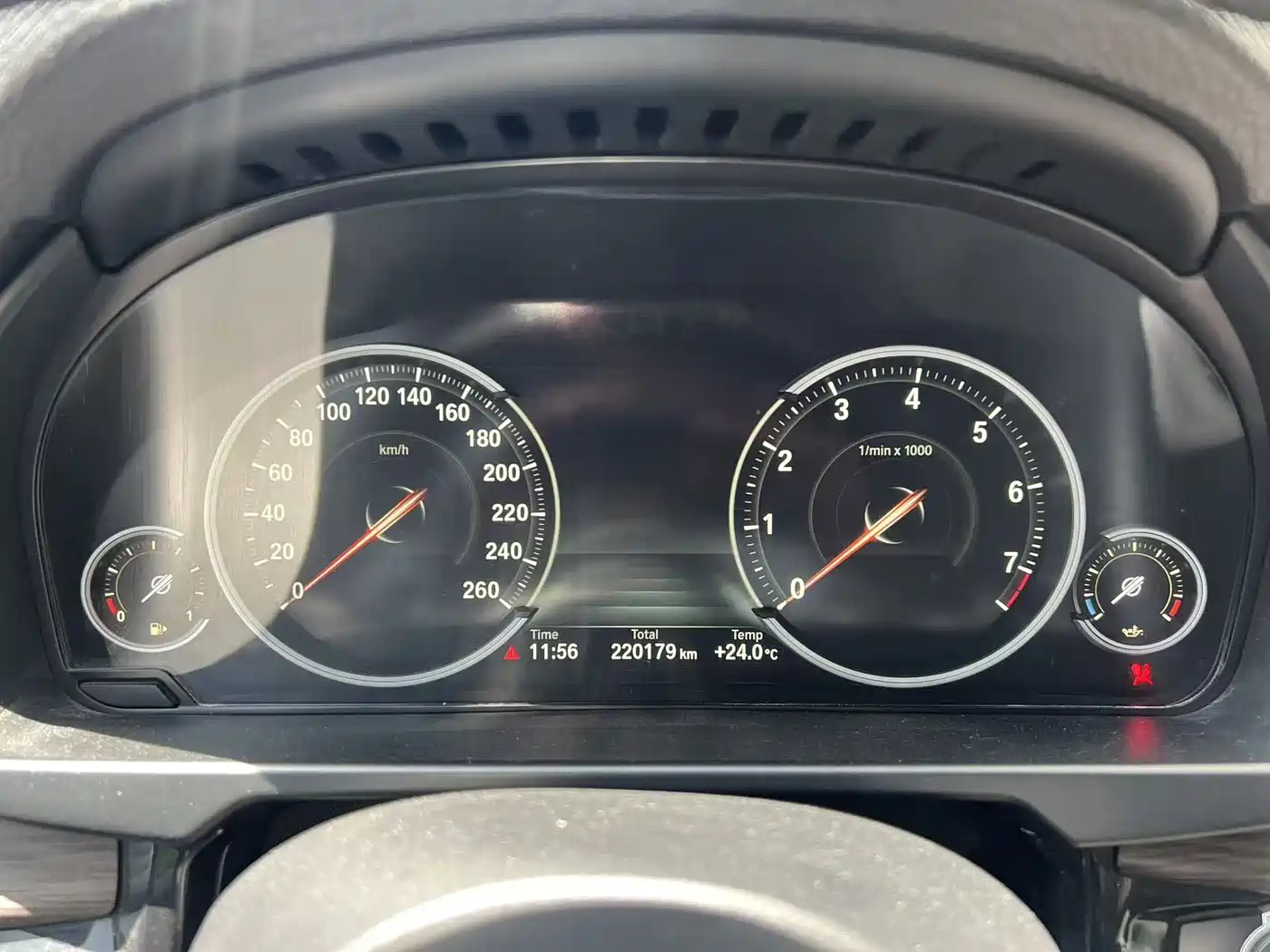 BMW X5 (Import) 2017 xDrive35i Leading Edition фото 7
