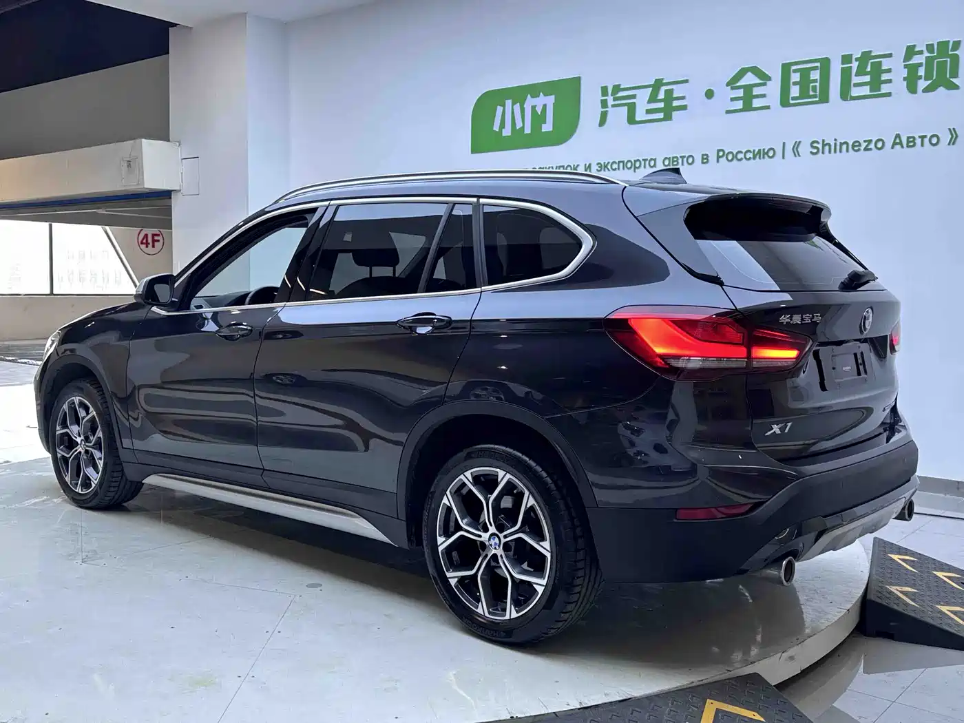 BMW X1 2022 sDrive20Li Premium фото 4