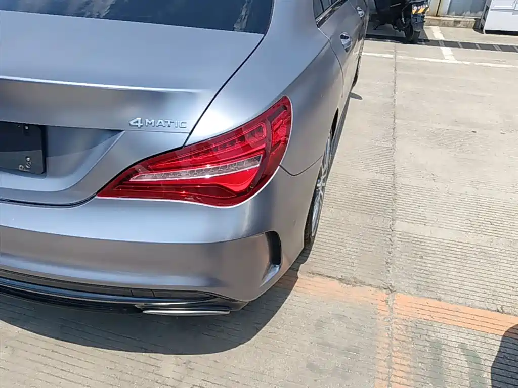 Mercedes-Benz CLA (Import) 2018 CLA 220 4MATIC фото 8