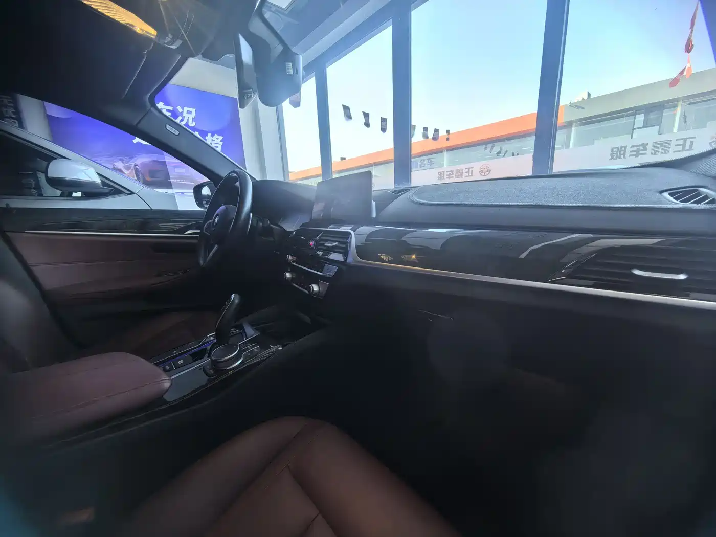 BMW 5 Series 2018 Facelift 530Li Leading M Sport Package фото 11
