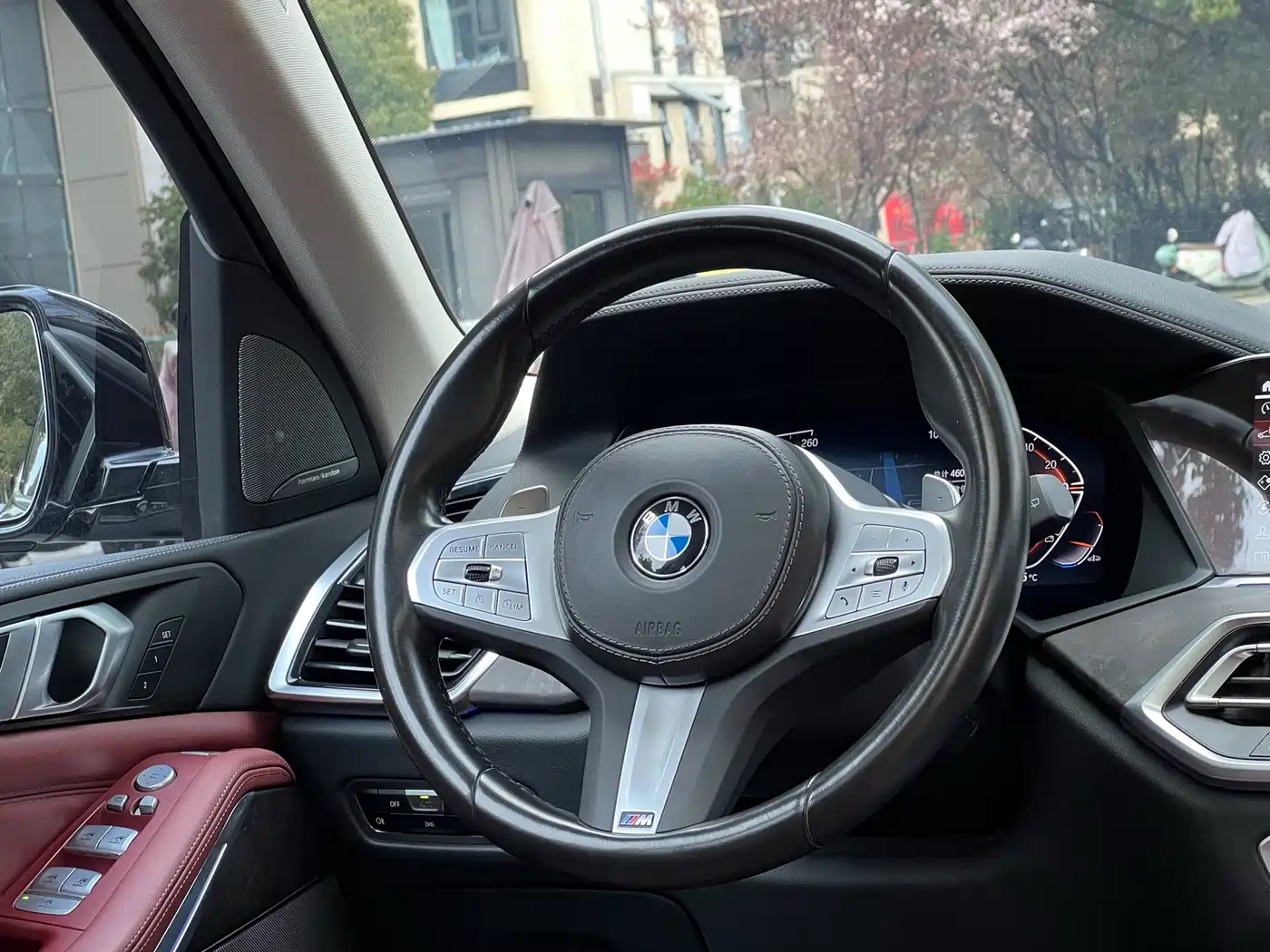 BMW X5 2022 xDrive 30Li M Sport Package фото 17