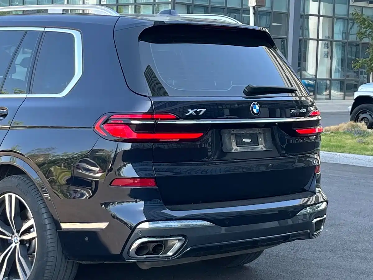 BMW X7 2023 xDrive40i Exclusive M Sport Package фото 11