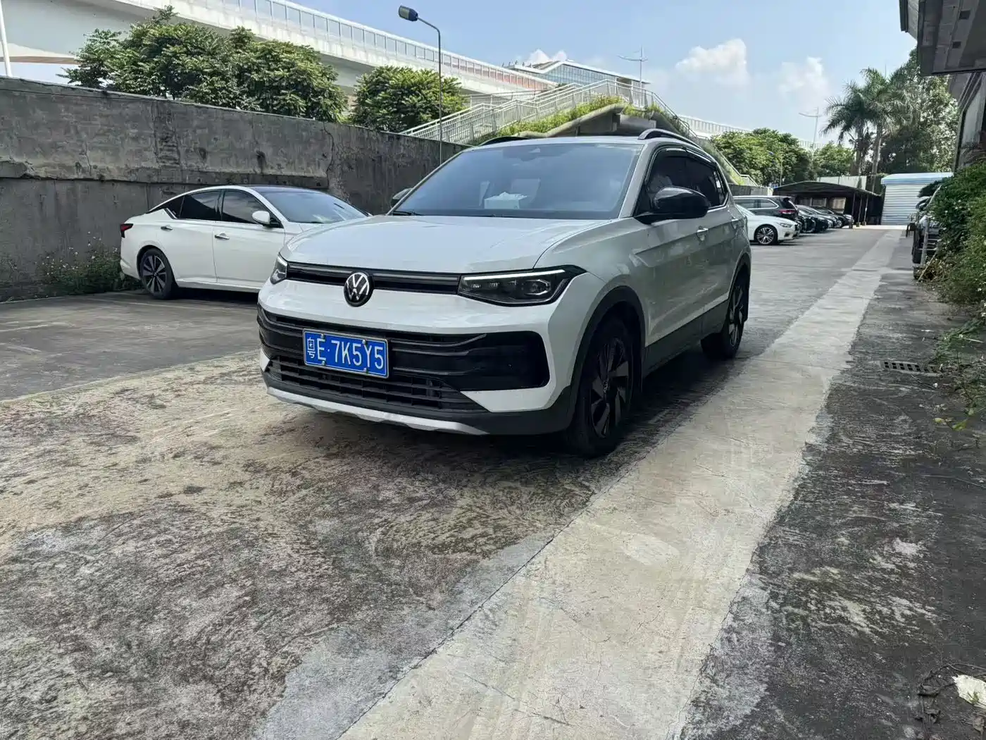 Volkswagen Tharu 2025 New Edge 300TSI Enjoyment Edition