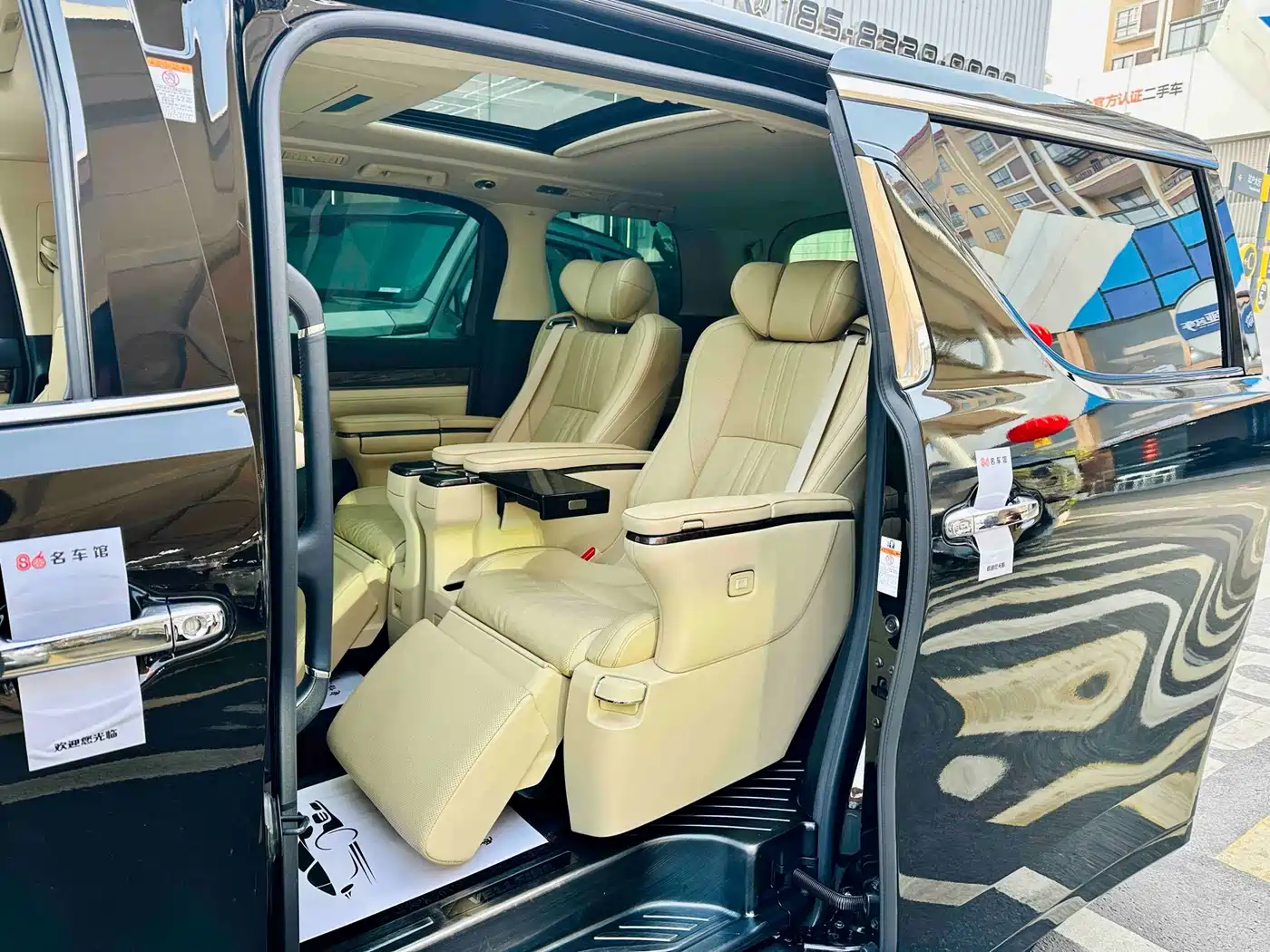 Toyota Vellfire 2020 Hybrid 2.5L Black Gold Limited Edition фото 7