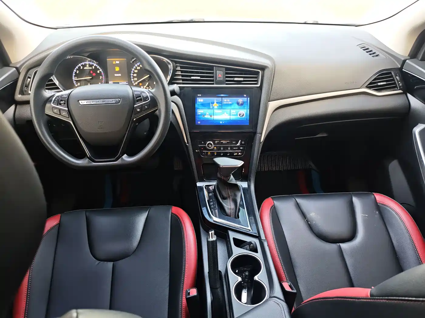 Venucia D60 2017 2018 1.6L CVT Smart Elite Edition
