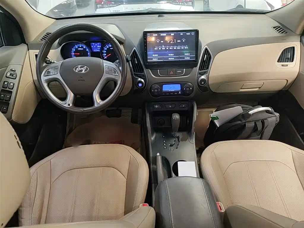 Hyundai Beijing Hyundai ix35 2015 2.0L Automatic 2WD Smart Type China IV фото 10