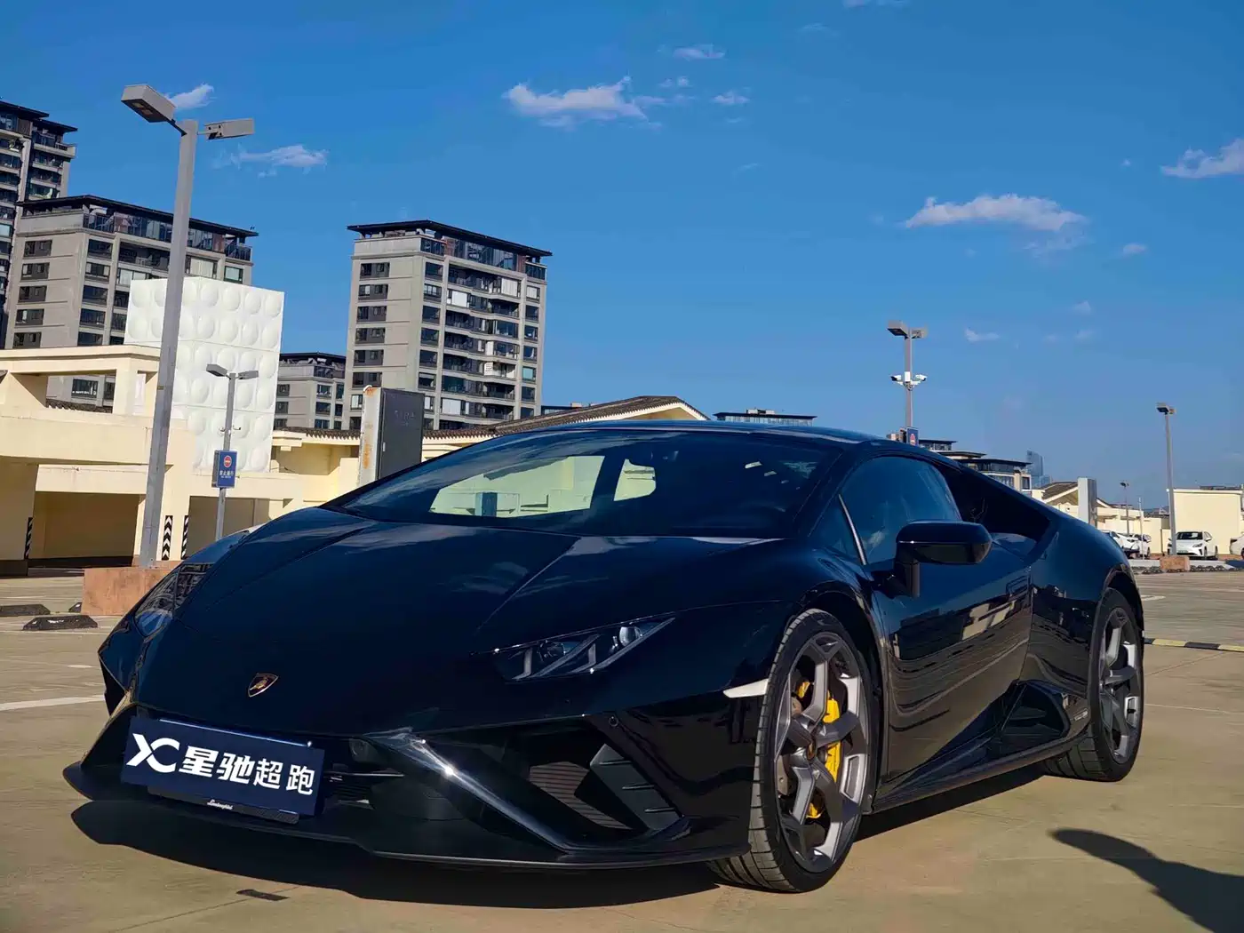 LAMBORGHINI HURACÁN