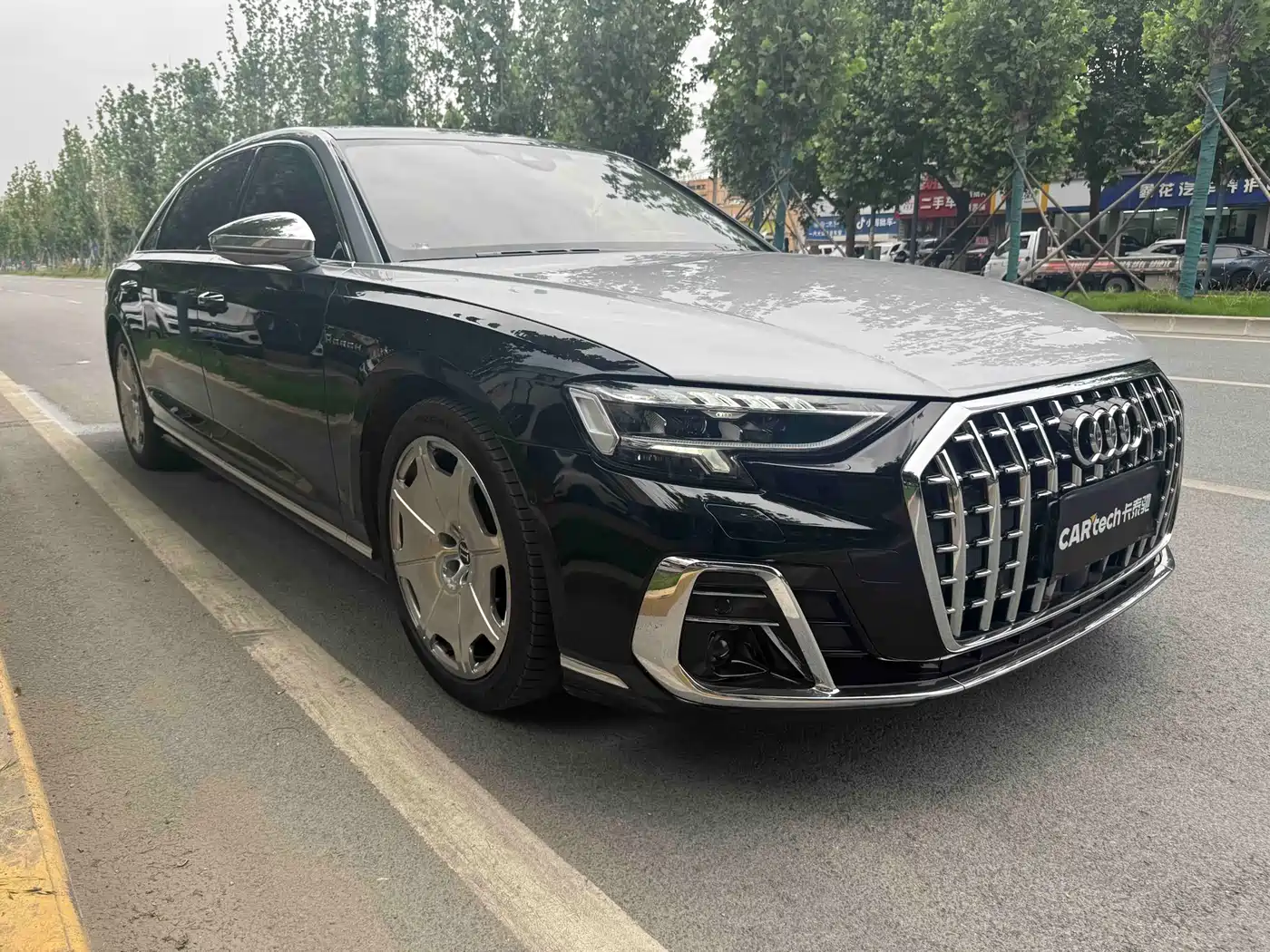 Audi A8 2022 A8L Horch Founder Edition Two-Tone Collector фото 3