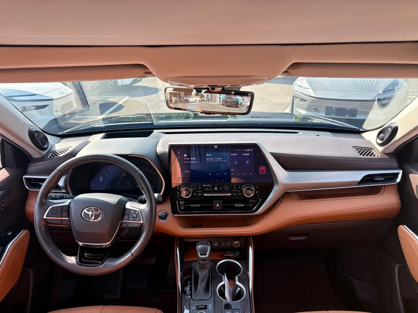 Toyota Highlander 2022 380T All-Wheel Drive Ultimate 7-Seater фото 5