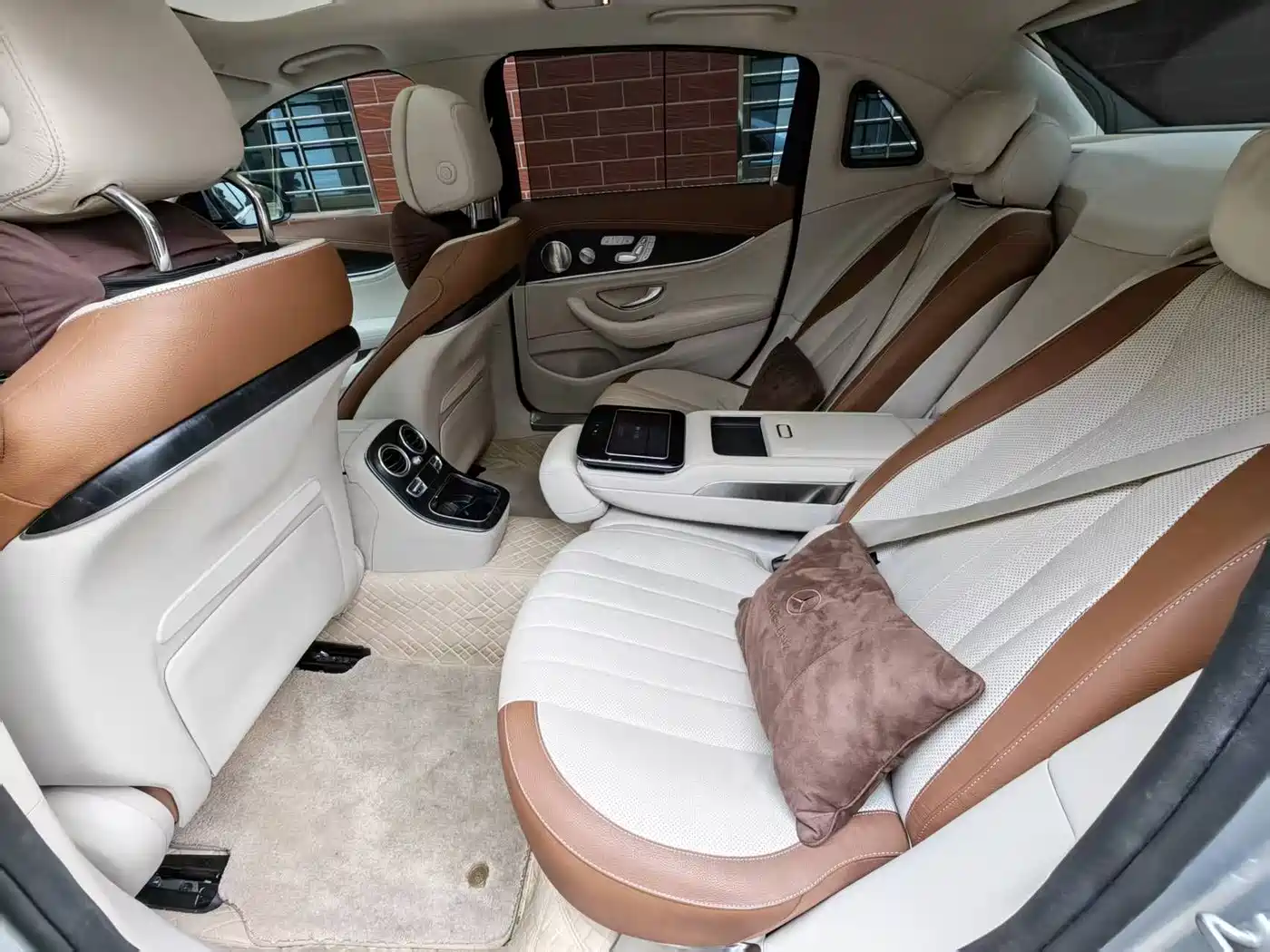 Mercedes-Benz E-Class 2023 E 300 L Premium фото 6
