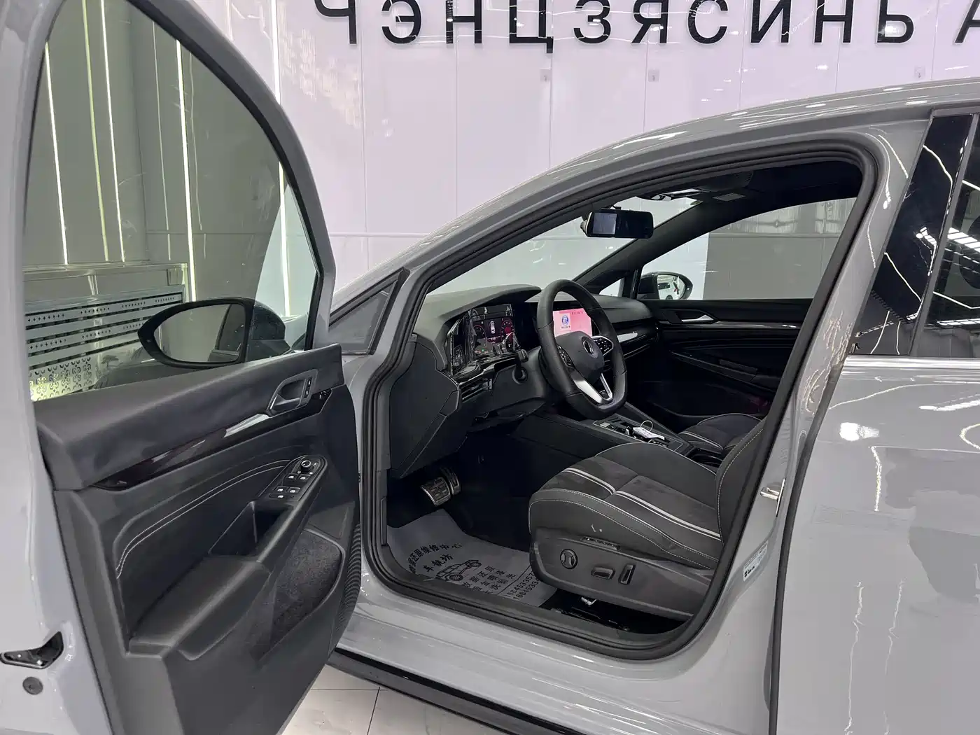 Volkswagen Golf 2023 280TSI DSG R-Line Lite фото 7